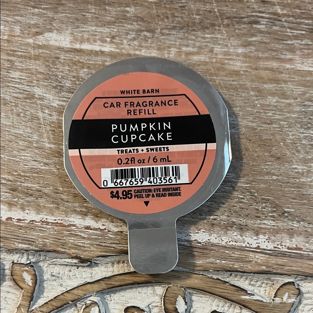 White Barn Pumpkin Cupcake Car Fragrance Refill - Orange and Black